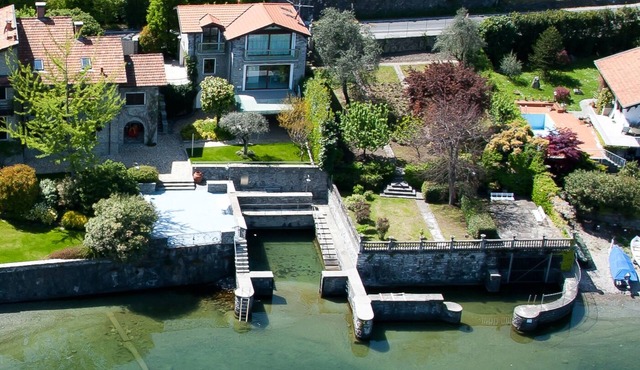 villa Sarah lakeside