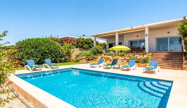 Villa Satalaia - Four Bedroom Villa, Sleeps 6