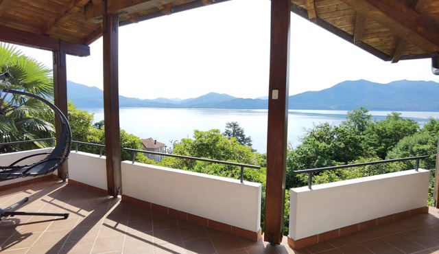 Villa Schaake with Panoramic View, beach front