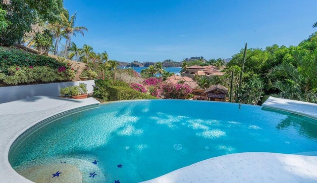 Villa Seahorse/Pool, jacuzzy , access to the beach