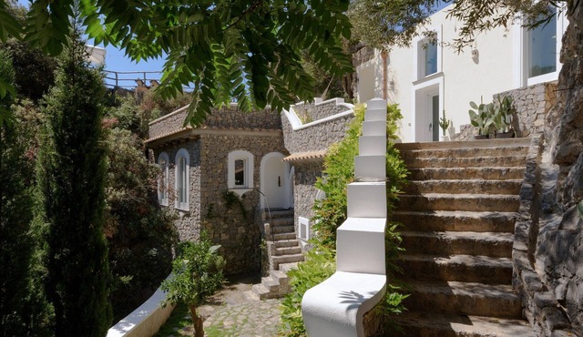 VILLA SHAH a place to listen to the sea in Amalfi Coast