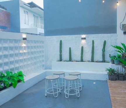 Villa Shiny with Karaoke & Chill Spot