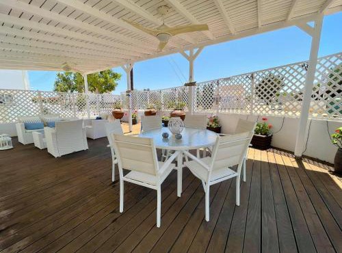 Villa Sirena Blue