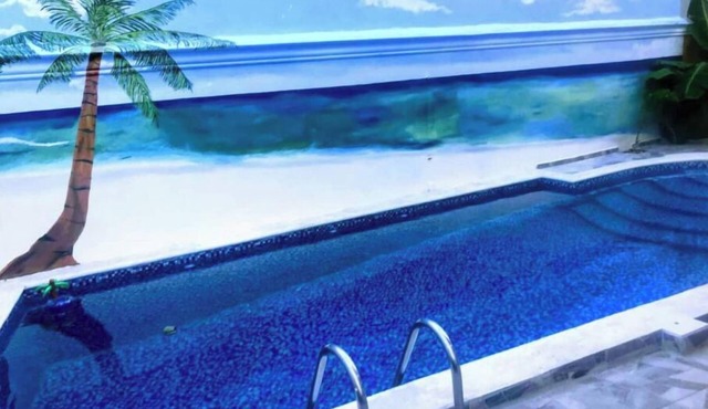 Villa Sleeps 12