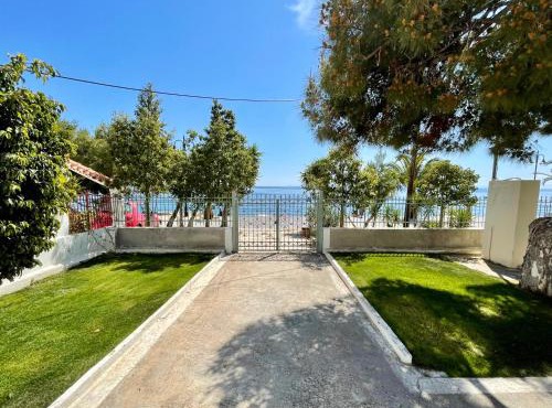 Villa Sofia - Corinthia Beach