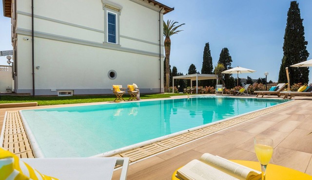 Villa Sole Al Molino A Vento 8, Emma Villas