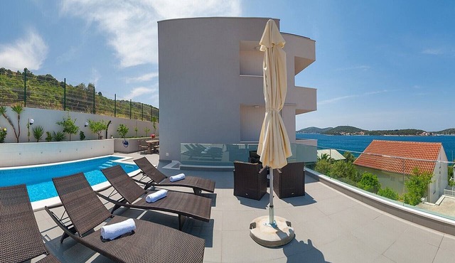 Villa Somnium near Trogir, pool and gym