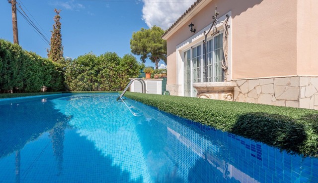 Villa "Son Ferrer" with Garden, Pool, Wi-Fi and Air Conditioning