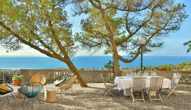 Villa Sorriso mit Pool direkt am Meer