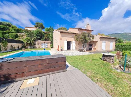 Villa spacieuse avec piscine et vue mer à Cavalaire - FR-1-226B-147