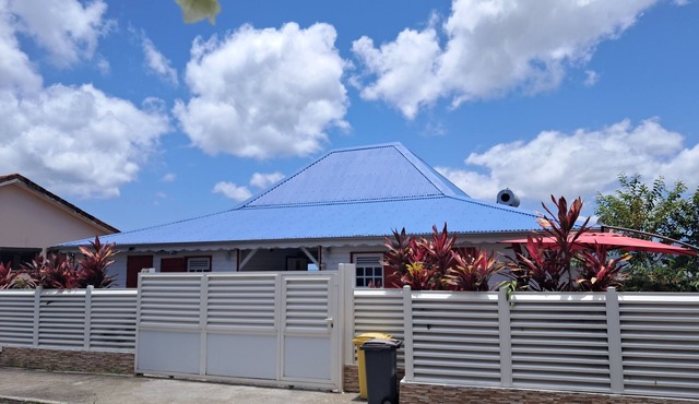 Villa, spacious, panoramic sea view: up to 7 guests + 2 cribs.