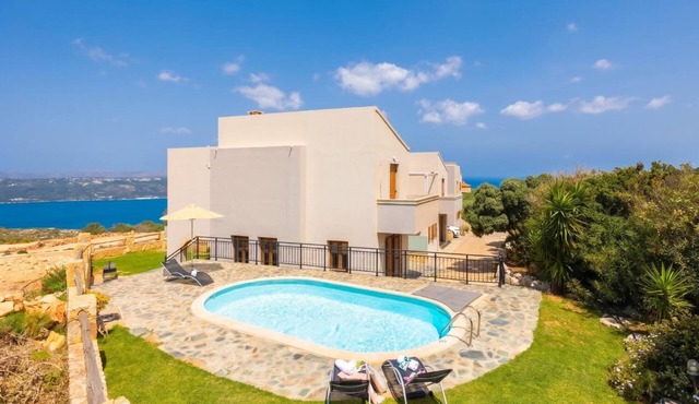 Villa Stratos - Two Bedroom Villa, Sleeps 5