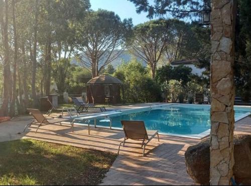VILLA STRAVANATA - Large Pool, Car and Large Whirlpool Jacuzzi