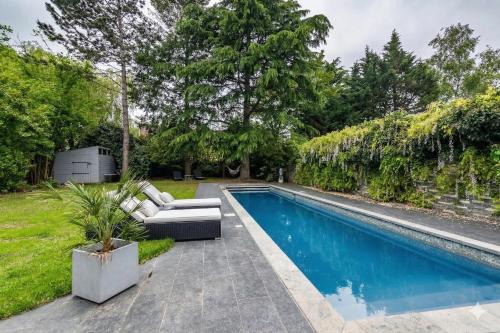 Villa, swimming pool, 5 bedrooms, Versailles