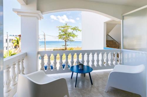 Villa Table Rock - 2 bedroom suite with breathtaking ocean views