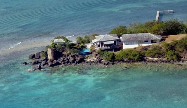 Villa Tampico/Beachfront Peninsula/2 Boat Docks/Next to Town
