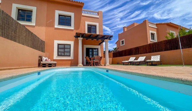 Villa Tarabilla with private pool & ocean views