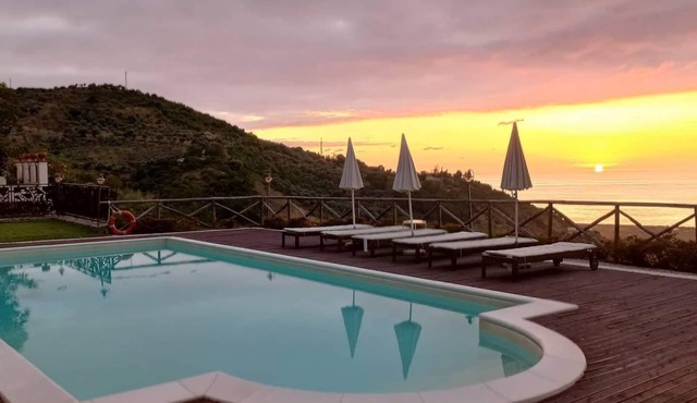 Villa Tecla with pool and sea view