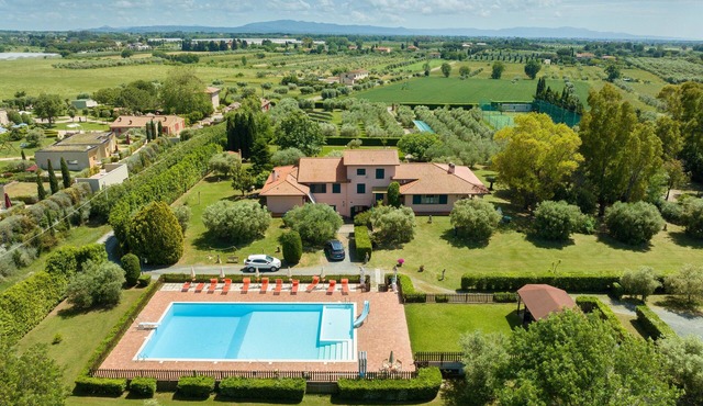 Villa "Tenuta Vallegaia" with sea view, private pool and Wi-Fi