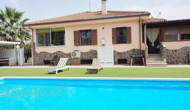 VILLA TERMA with PRIVATE POOL, GARDEN AND PLAY AREA - FREE WiFi!