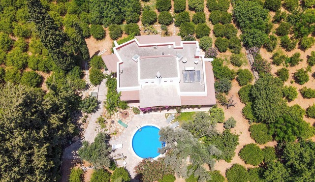 Villa Tranquil - Three Bedroom Villa, Sleeps 5