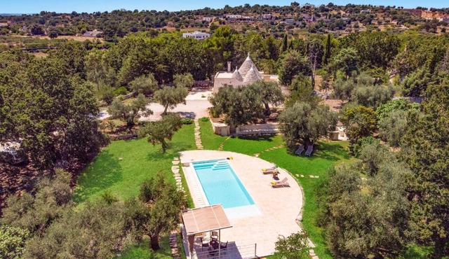 Villa Trullo Tesoro by Villa Plus