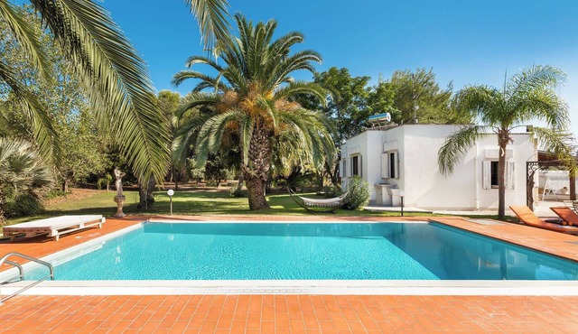 VILLA TWO SORDS, with swimming pool, olive grove, orchard, tropical garden!