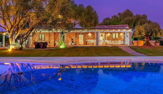 Villa Typha 10, Emma Villas