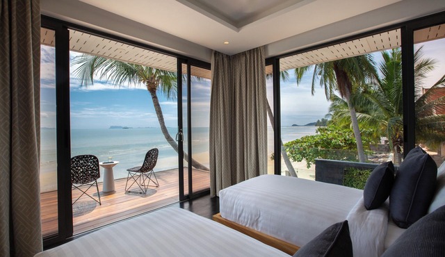Villa U - Luxury Beachfront Villa