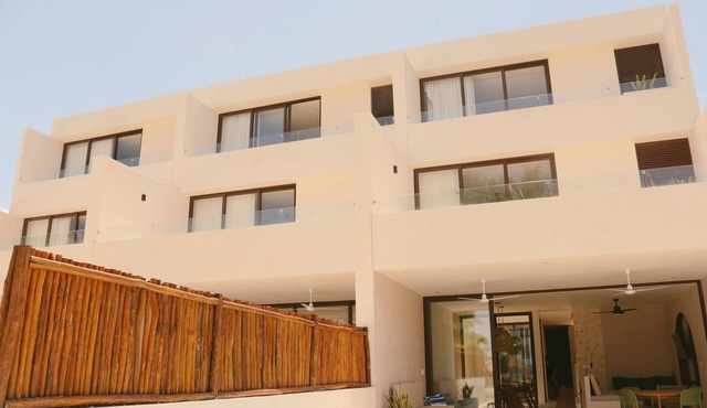 Villa Uay-yu Beachfront Private Pool 4BR Ocean View Retreat