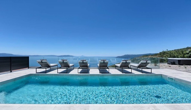 VILLA ULTIMA - luxury villa with a sea view