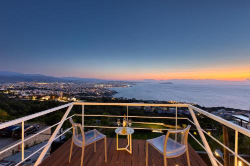 Villa Unlimited Blue