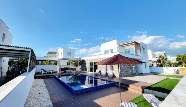 Villa utopia
