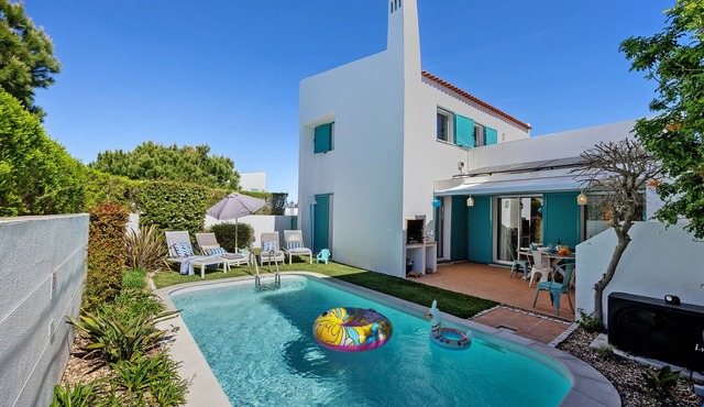 Villa 'V-Blue' with Private Pool, Wi-Fi and Air Conditioning