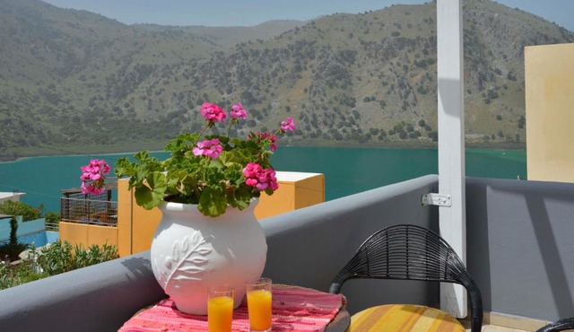 VILLA VASO 3bd,2ba,luxury and peace,great lake views