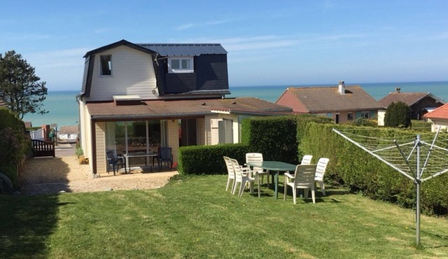 Villa vent d'Amont, house on enclosed land, sea view, sleeps 4, pets allowed
