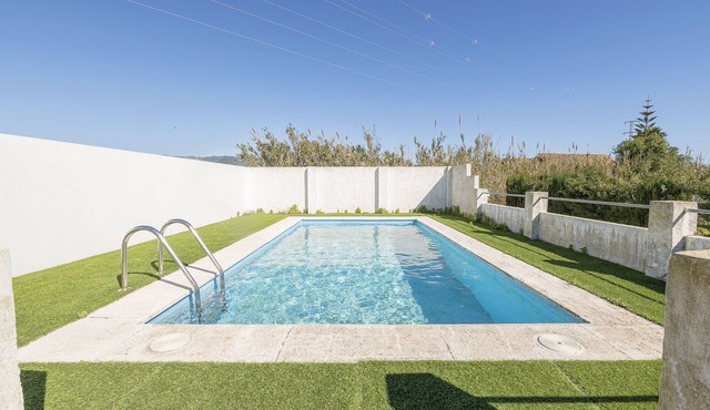 VILLA VERDE - Villa with private pool next to Los Lances beach