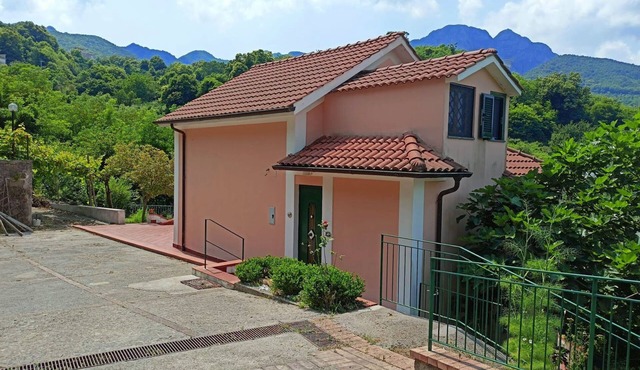 VILLA VICINUS - 120 sq m - parking - garden - air conditioning - panoramic view