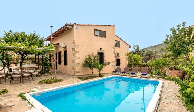 Villa Vine, Explore Cretan Nature
