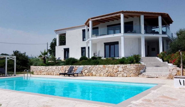 Villa VIO directly on the sea/beach with pool - miles of sandy beach