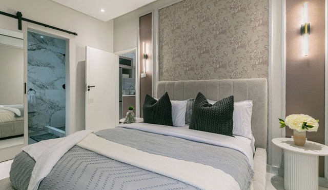 Villa violet | Pool | 55” TV Netflix | 5 mins Mall