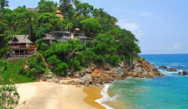 Villa Violeta Luxurious Secluded Beachfront Hideaway. Weekly & Monthly discounts