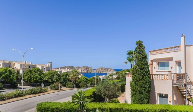 Villa Viva Modern, light-filled designer villa in Santa Ponsa/Port Adriano