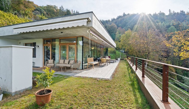 Villa "Vogelnest” with Mountain View, Wi-Fi, Terrace & Garden