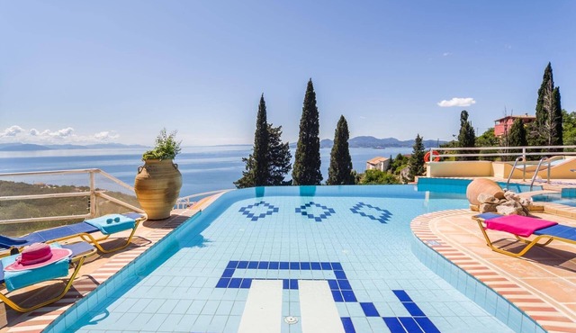 Villa Vrysoulla by Villa Plus