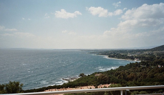 Villa with spectacular views of the Gulf of Angels