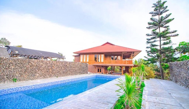Villa Watu Emas 2