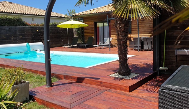 villa with heated pool without vis-à-vis and garden