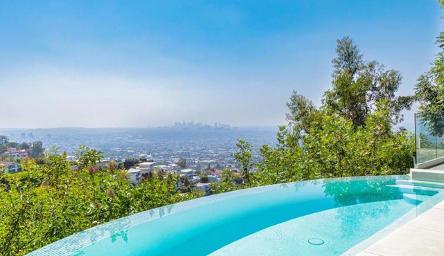 Villa with Infinity Pool WestHollywood Hills