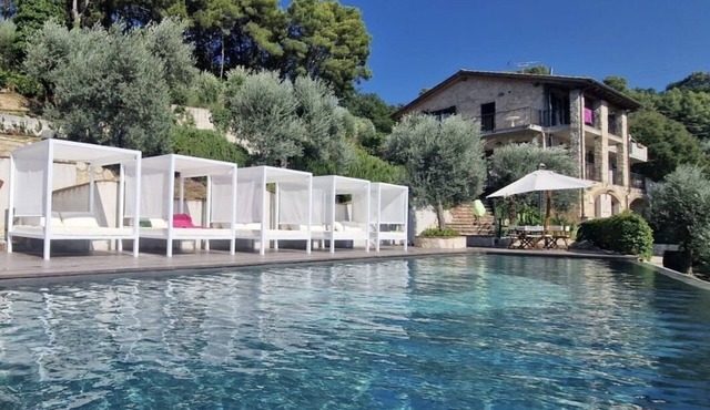Villa with infinity pool